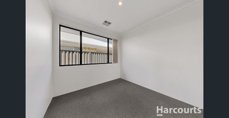 Brand New Quality Home in Illyarrie Estate - Be Quick! - Photo 2