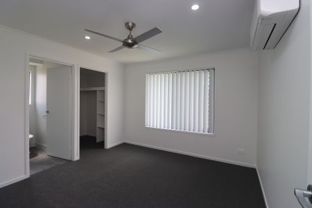 30 Cherry Venture Dr, 4655, Eli Waters Qld - Photo 2