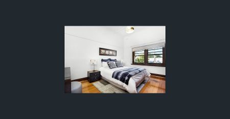 Charming Semi-Detached Home in Prime Camberwell Location - Photo 3