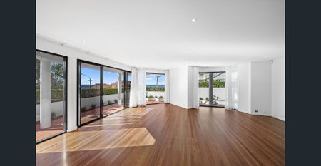 Recently renovated Family home in a Desirable Location boasting water views - Photo 2