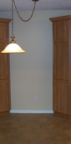 4 1/2 à louer Sherbrooke Ouest. Chauffage et eau chaude incluse. Wifi inclus. - Photo 1