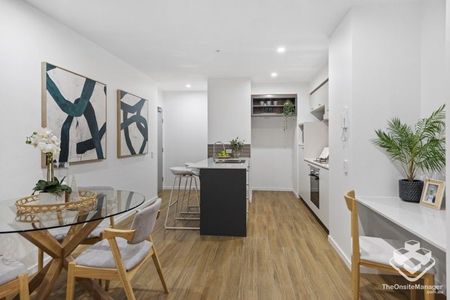 Panorama Apartments 2bed, 2bath, 1 car. Unfurnished Level 16 - Photo 5