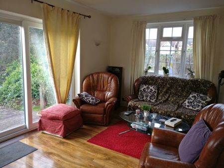 Room in a Shared House, London, N3 - Photo 2