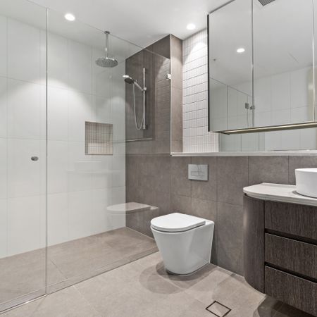 Essential worker affordable housing - 20% under market rent - Photo 3