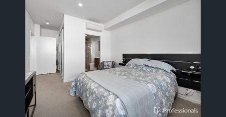 Centrally Located Modern Apartment - Photo 3