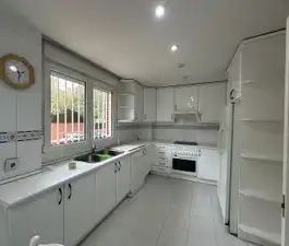 Piso de alquiler en Calle de Antioquia, 48, Salvador - Photo 2