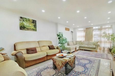 4 bedroom house to rent - Photo 4