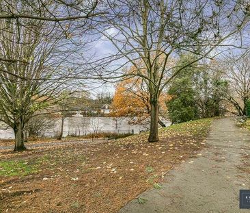 Sullivans Reach, Walton-on-thames, Surrey, KT12 - Photo 4