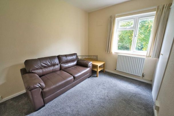3 bedroom flat to rent - Photo 1