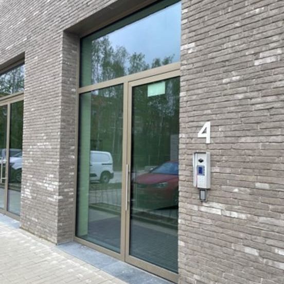 Appartement te huur - Photo 1