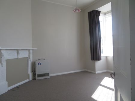 Don't judge a book by it's cover! - Photo 4