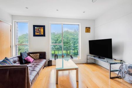 Room in a Shared House, East Parkside, SE10 - Photo 2