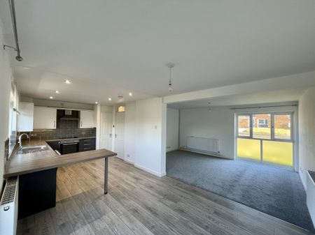 Pine Close, Brandon, Raf Lakenheath - Photo 3