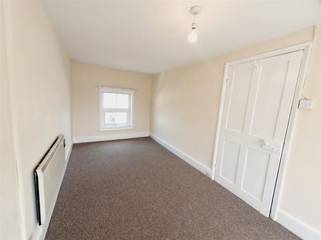 2 Bedroom Flat to Rent in Montagu Street, Kettering, Northants, NN16 - Photo 4