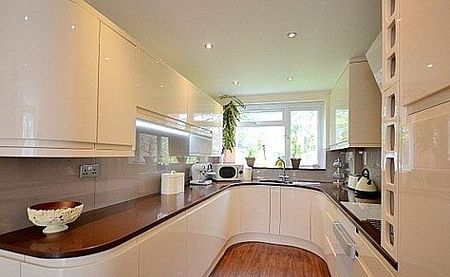 Aldwick Court, Sonia Gardens, London N12 - Photo 5