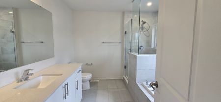 For Lease - 26 Rackham Lane, Clarington, Ontario - Photo 2