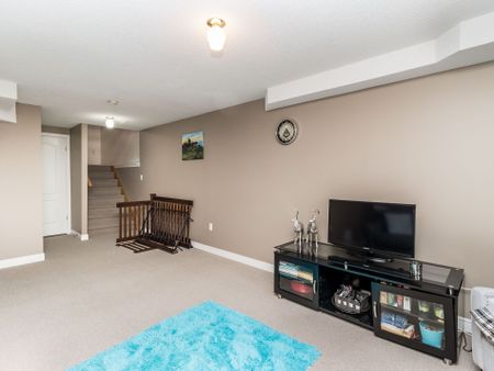 For Lease - 2229 Walker's Line Unit# 27, Burlington, Ontario - Photo 4