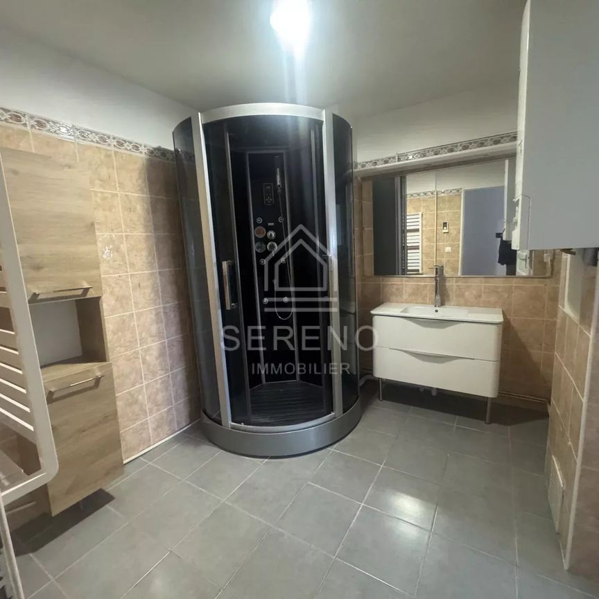 Location Appartement 4 pièces 169m² FONTENAY SOUS BOIS 94120 - Photo 1