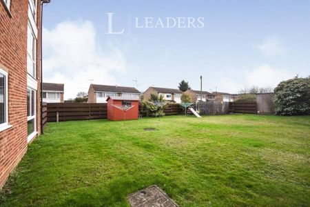 2 bedroom apartment to rent Elderberry Gardens, Witham, Essex, CM8 - Photo 2