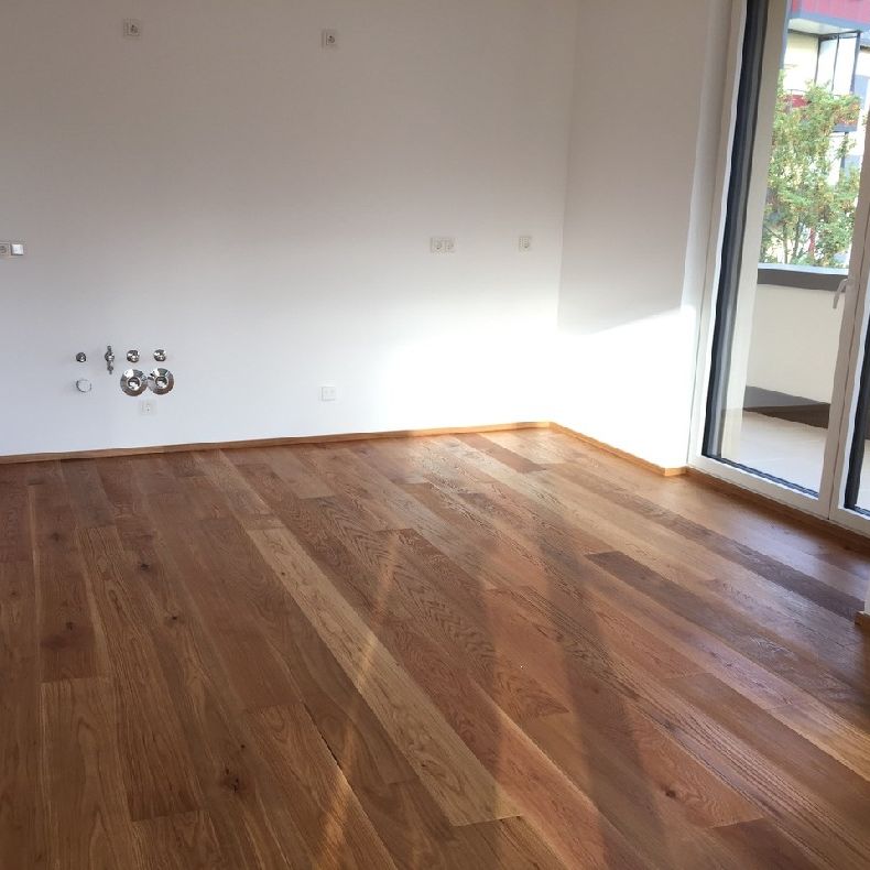 Luxuriöse 4 Zimmerwohnung mit großzügiger Terrasse - Foto 1