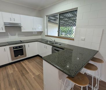 MODERN AND SPACIOUS - Photo 3