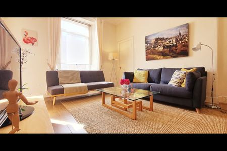 2 Bed Flat, Halmyre Street, EH6 - Photo 3