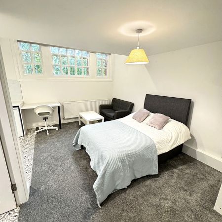 1 Bedroom Studio - Photo 3