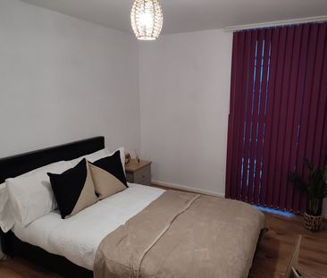 Room in a Shared Flat, Salford, M6 - Photo 4