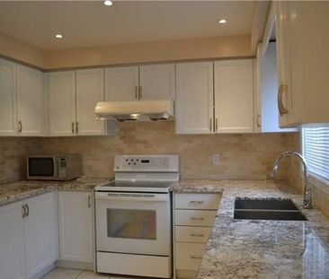 For Lease - 27 Moresby Street, Richmond Hill, Ontario - Photo 4