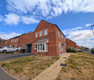 4 bedroom detached house to rent - Photo 4