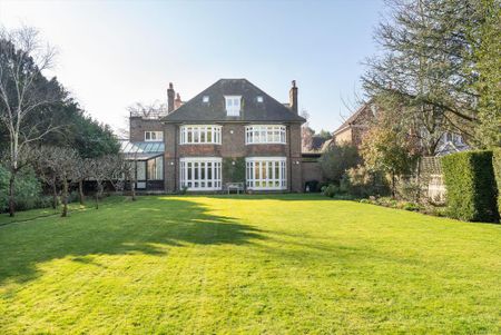 7 bedroom townhouse to rent - Photo 4