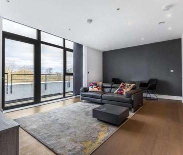 Overbridge Square, Newbury, RG14 - Photo 3