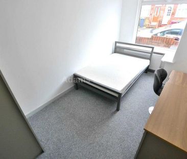 5 bedroom terraced house to rent - Photo 5