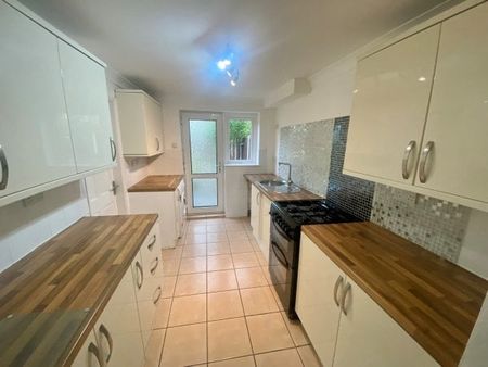 Walcott Green, Clifton, Property for rent - Photo 5