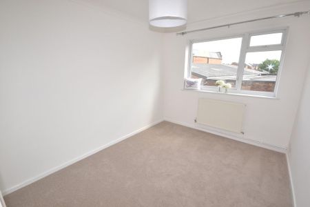 3 bedroom terraced house to rent - Photo 4