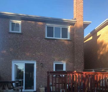 For Lease - 4641 Crosscreek Court, Mississauga, Ontario - Photo 4