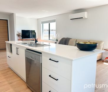 Fully Furnished Property on Amundsen - Photo 2