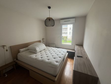 A LOUER SUR TASSIN LA-DEMI-LUNE APPARTEMENT - T3 - MEUBLE - 75,42m2 Tassin-la-Demi-Lune (69160) - Photo 4