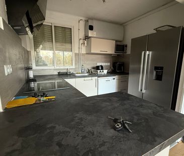 Appartement à louer 2 pièces • 60,95 m2 Marseille 10 - Photo 1