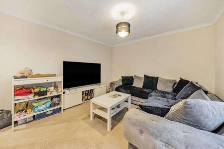 Granville Place, Pinner, HA5 - Photo 2