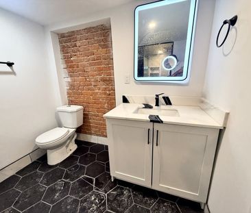 36 Brunswick Avenue apartment — Toronto, ON (3-Bedroom) - 3 Bedroom - Photo 3