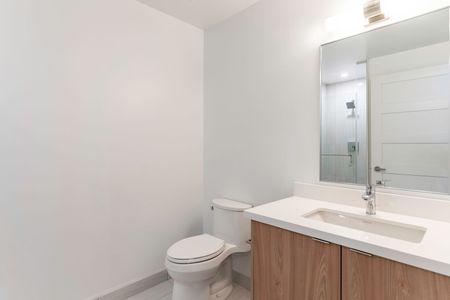 For Lease - 333 Sunseeker Avenue Unit# 406, Innisfil, Ontario - Photo 4