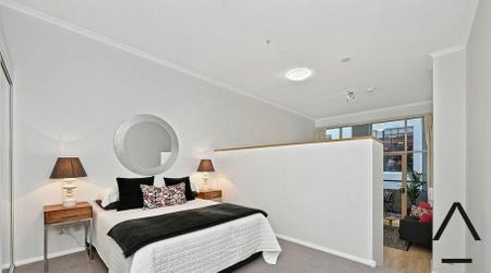 Chic 1-Bed Apartment for Rent - Inner-City Surry Hills Escape - Photo 2