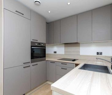 Harpers Lodge, Arundel Walk, Horsham, RH12 - Photo 4