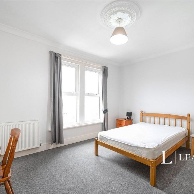 4 bedroom terraced house to rent - Photo 1