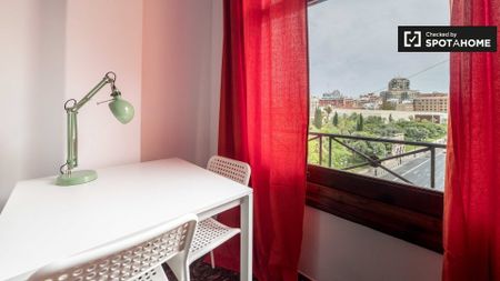 Calle de Guillem de Castro, Valencia, Valencian Community 46008 - Photo 4