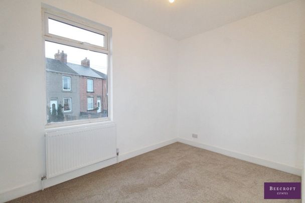 3 bed Terraced - To Let - Photo 1