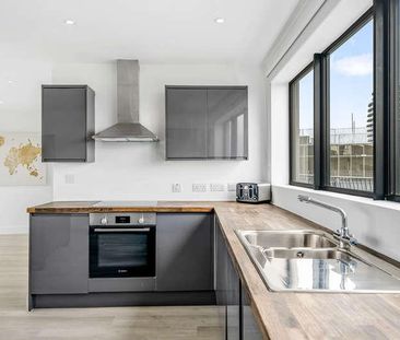 Lombard Wharf, Battersea, SW11 - Photo 2