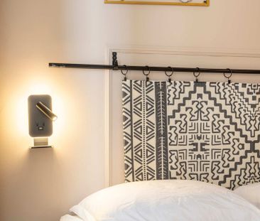 Place Francis Chirat - Photo 6