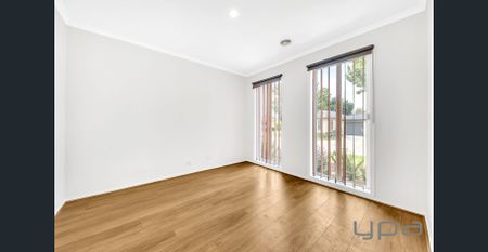 Affordable Family Living in Roxburgh Park - Photo 4